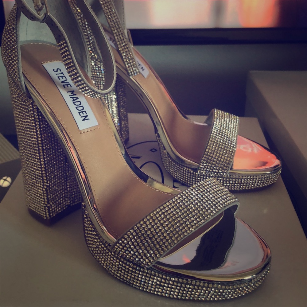 Steve Madden Entourage Rhinestone Heel